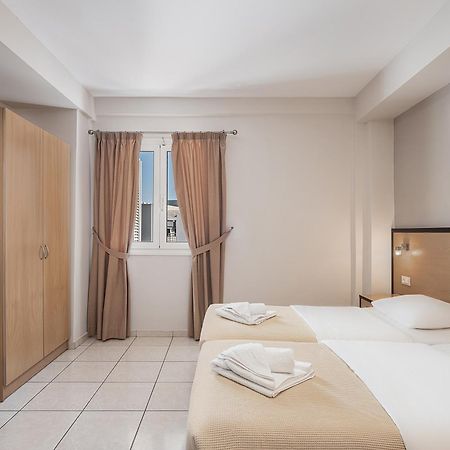 Theofilos City Hotel Hriszí Aktí Haniá Kültér fotó