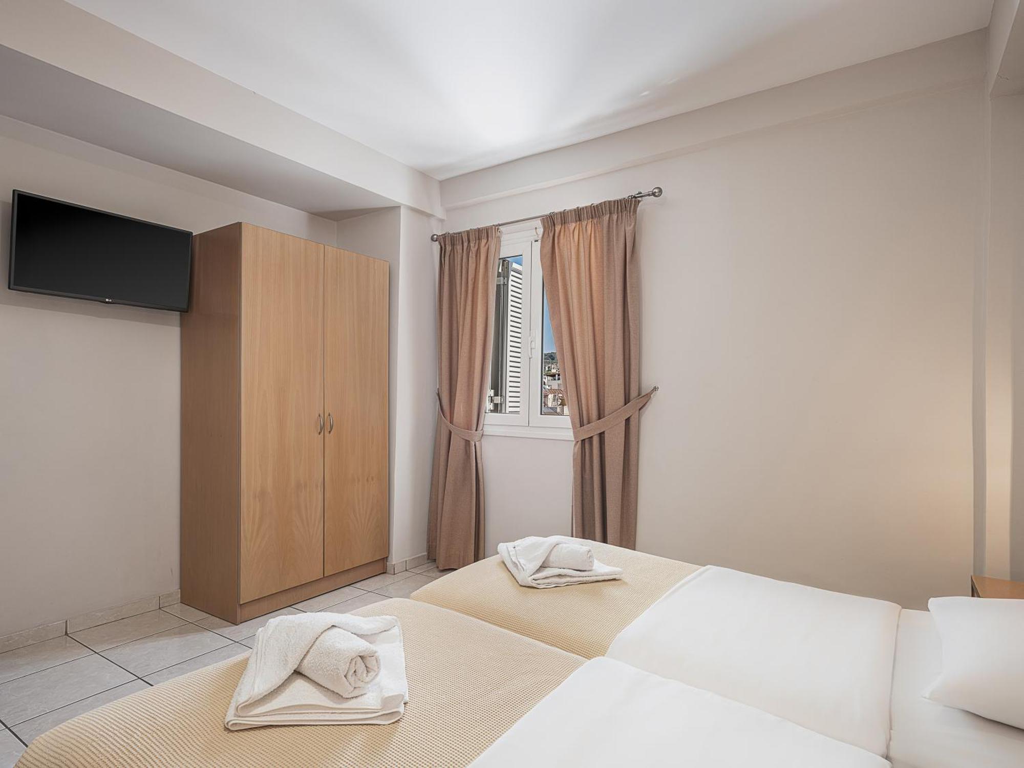 Theofilos City Hotel Hriszí Aktí Haniá Kültér fotó