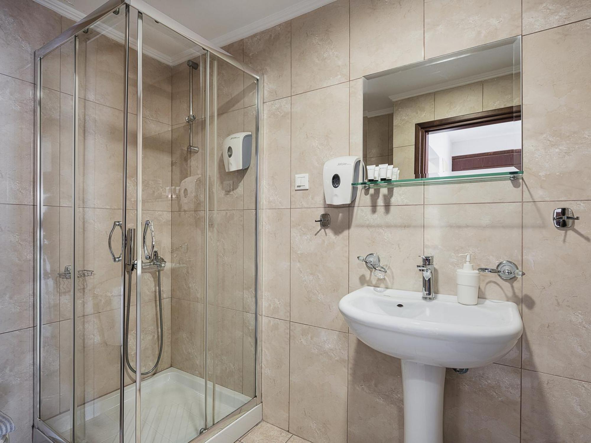 Theofilos City Hotel Hriszí Aktí Haniá Kültér fotó