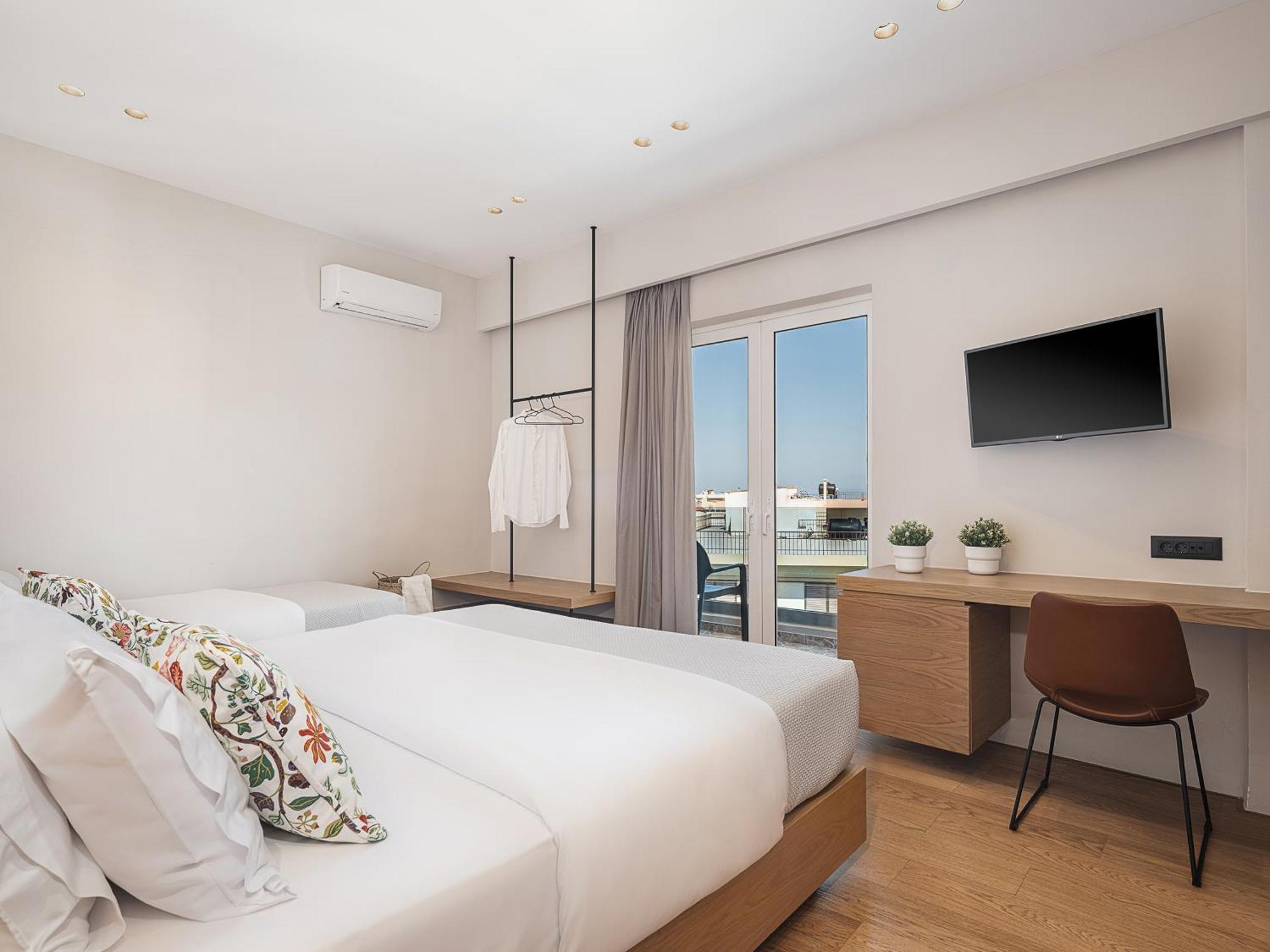 Theofilos City Hotel Hriszí Aktí Haniá Kültér fotó